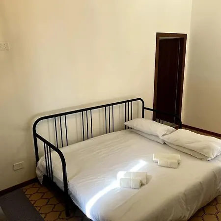 100 Mt To Station Venezia,free Parking,shuttle Airport Gorizia *