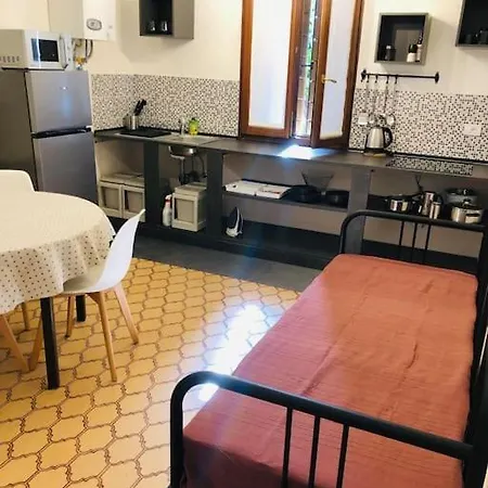 100 Mt To Station Venezia,free Parking,shuttle Airport Gorizia Mestre