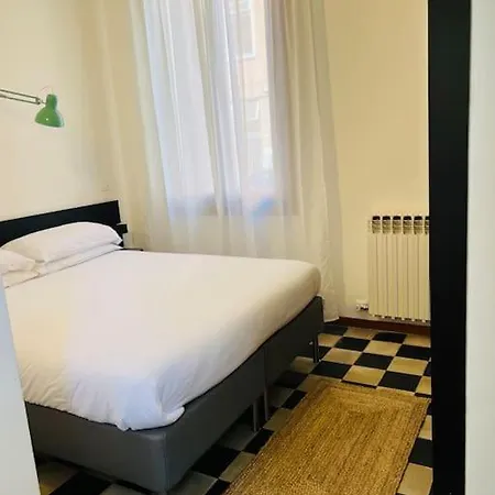 100 Mt To Station Venezia,free Parking,shuttle Airport Gorizia * Mestre